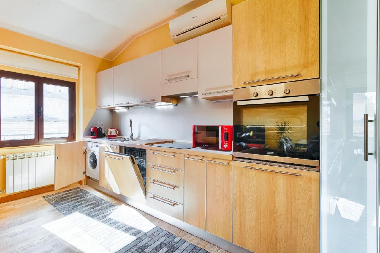 Frida Apartment Nuovo Luminoso Con Vista Aperta 트리에스테 외부 사진